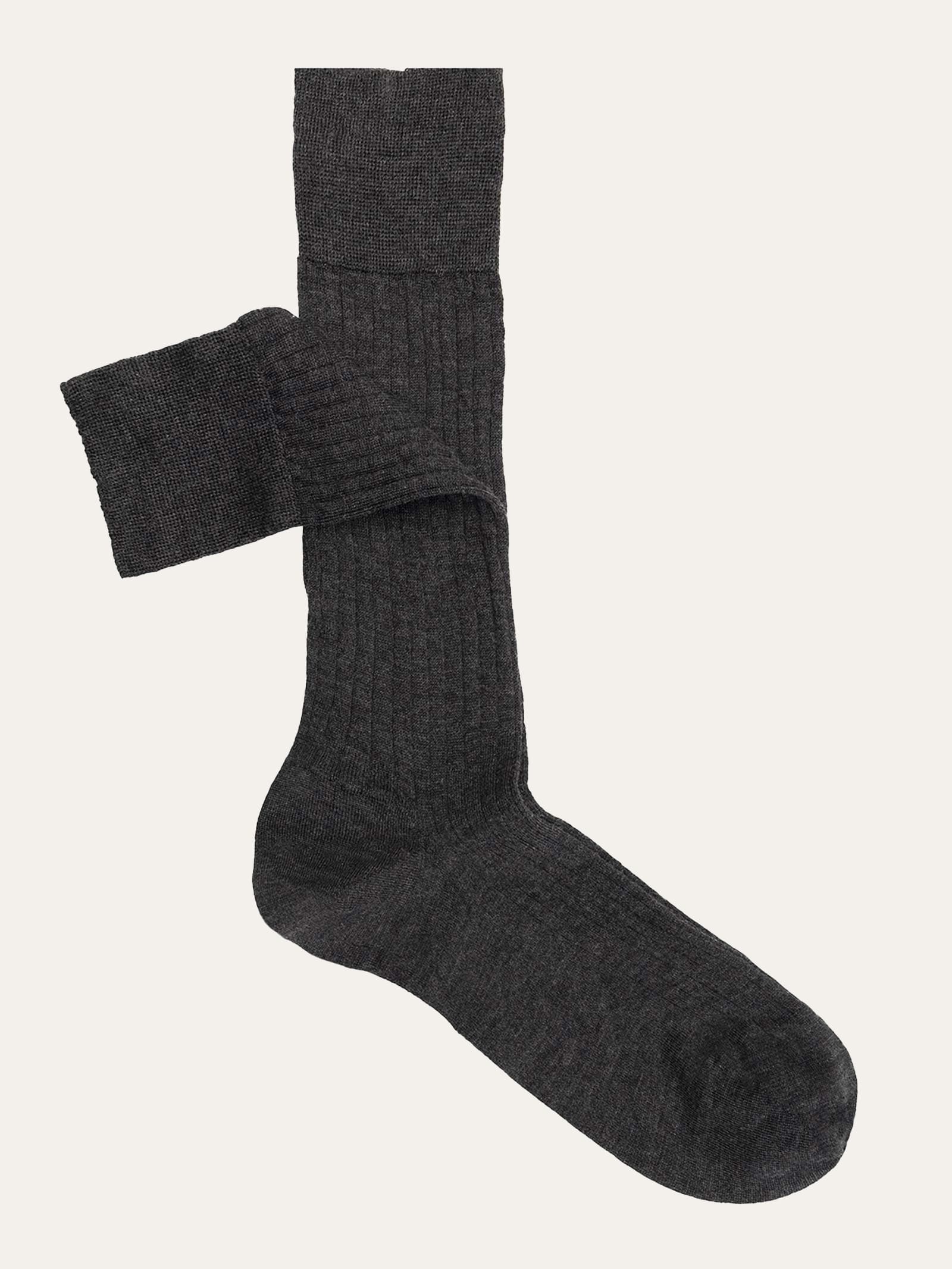 Calze corte a coste tinta unita in Cashmere e Seta