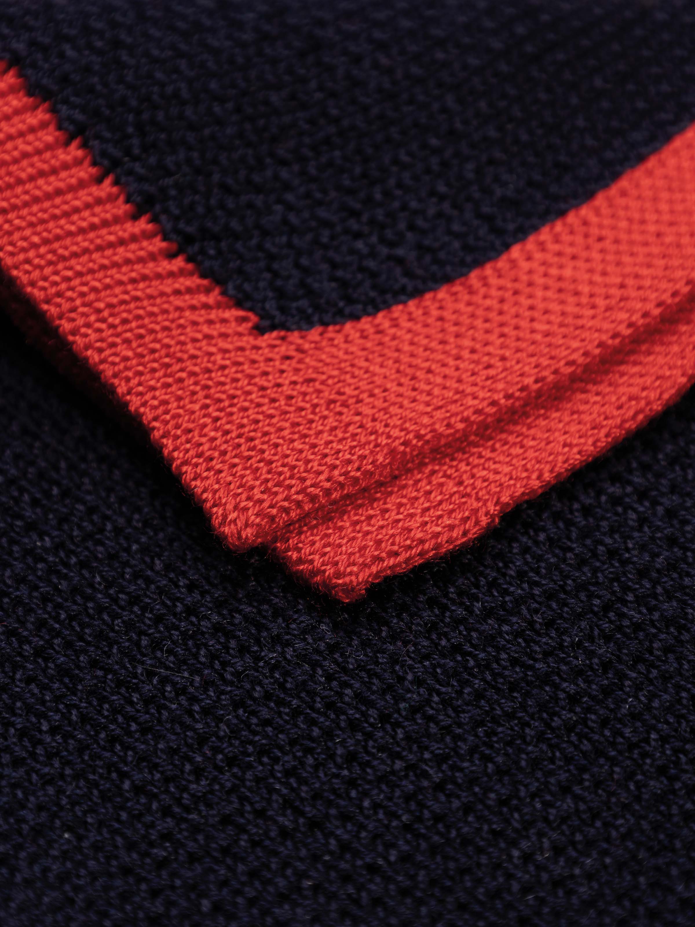 Fazzoletto da taschino in maglia di seta con bordo a contrasto - Image 2